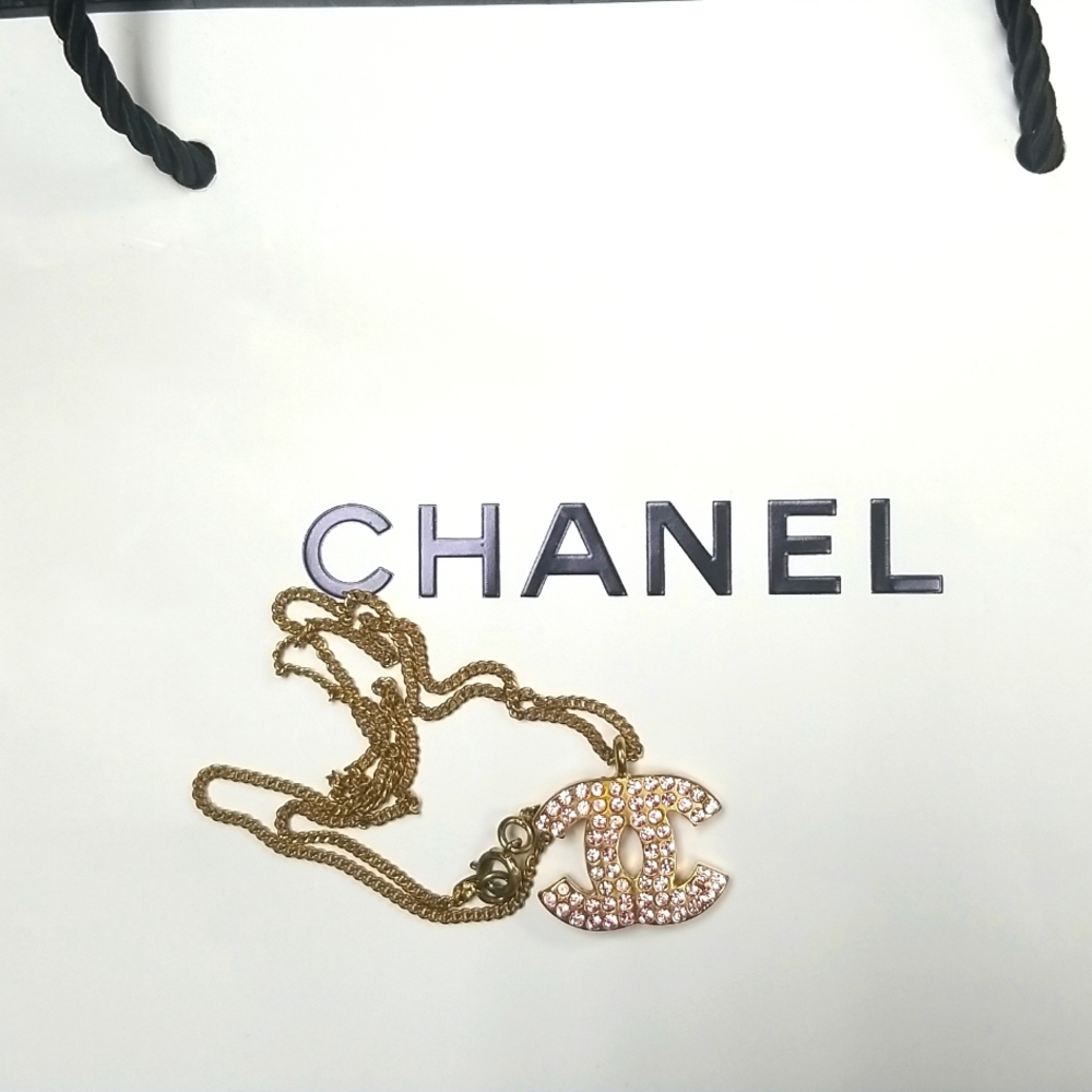 CHANEL PINK Rhinestone Necklace